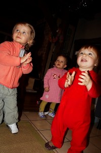 Lily, CLéo et Elie dansent pour la nouvelle année